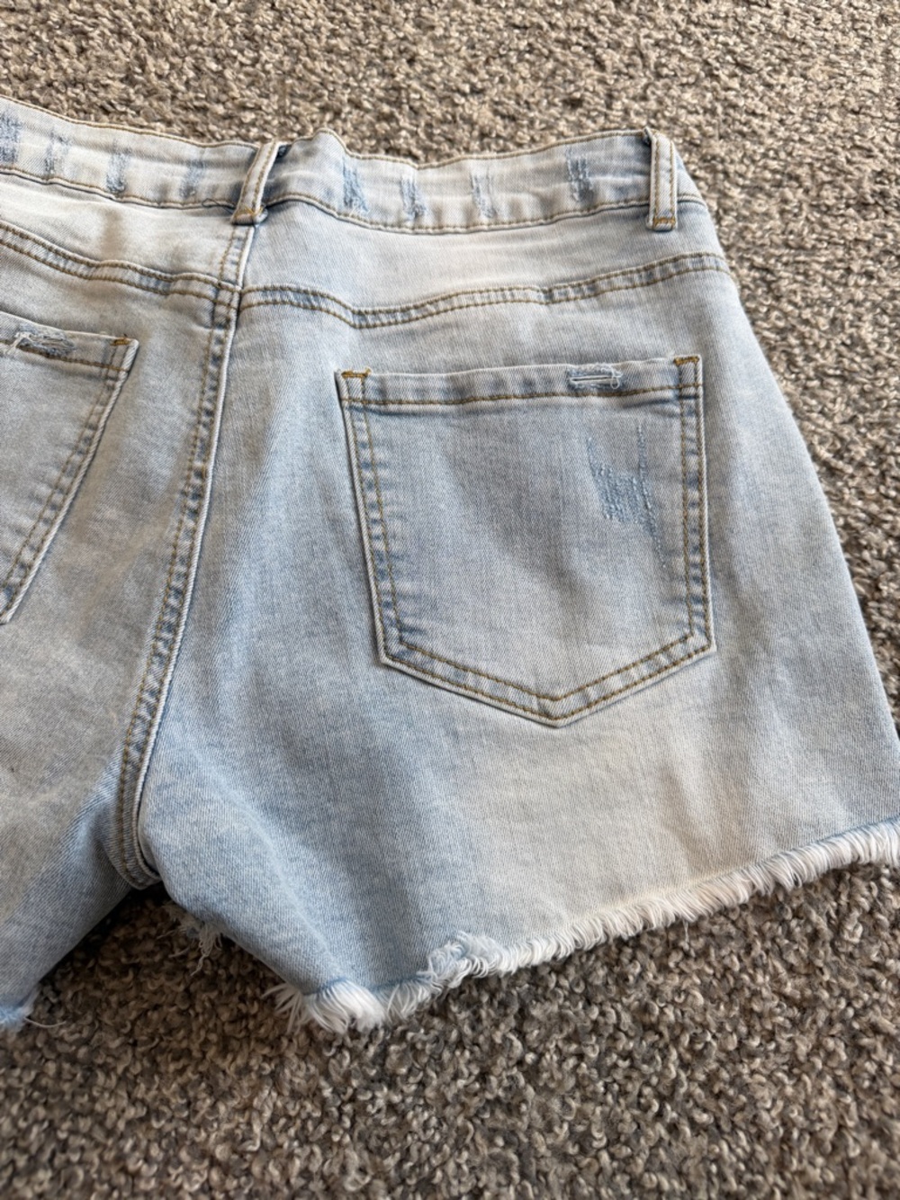 DGRPI Light Wash Distressed Denim Shorts - Picture 7 of 16